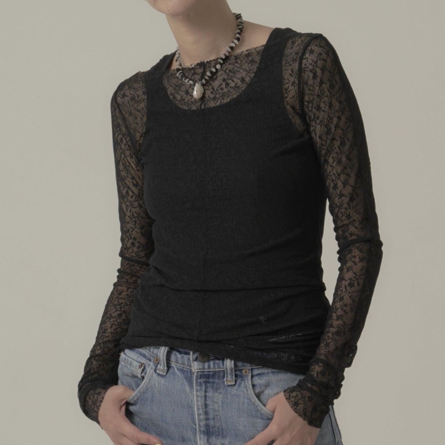 SKIN LACE TOP BLACK