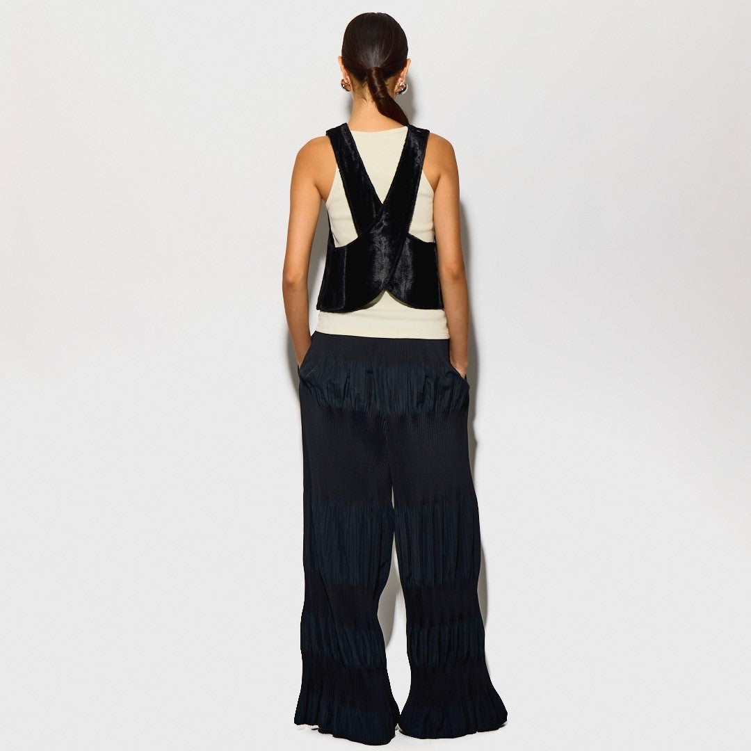 SWITCHING PLEATS PANTS
